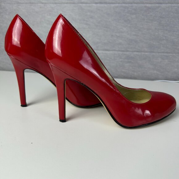 Tommy Hilfiger Red Almond Toe Patent Leather Stiletto Pumps Women's Size 8.5 - Picture 3 of 16